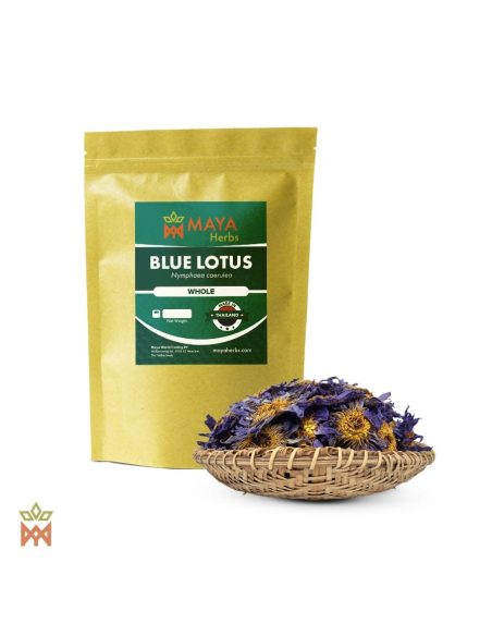 Blauer Lotus (Nymphaea caerulea) – Beutel von Maya Herbs und ganze getrocknete Blüten im Flechtkorb
