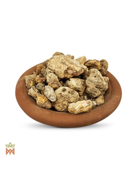 Schwarzer Kopal aus Mexiko – Räucherharz, Protium paniculatum – unregelmäßige Harzstücke in einer Tonschale, Detail