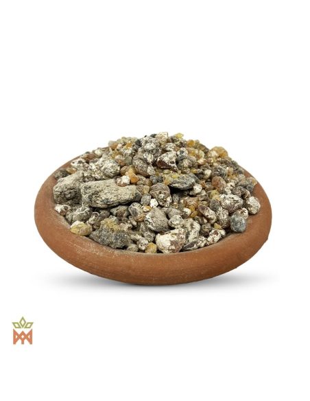 Palo Santo aus Peru – Ganzes Baumharz, Bursera graveolens – Harzstücke in einer Tonschale, Detail