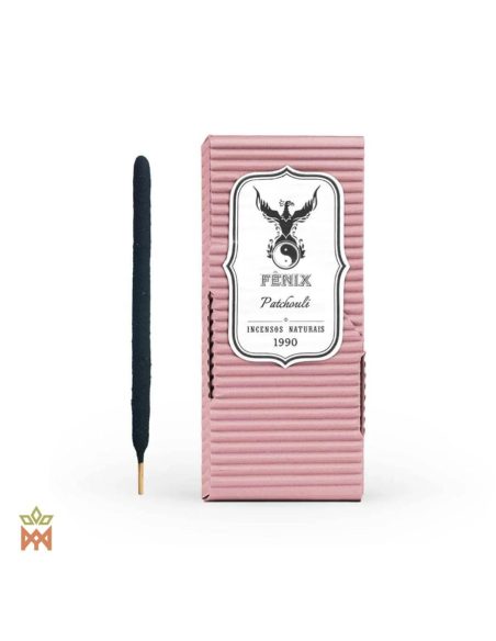 Fenix Räucherstäbchen Patchouli aus Brasilien – rosa Wellpappschachtel mit Phönix-Etikett und ein Stäbchen