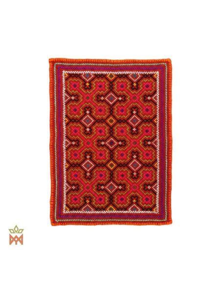 Shipibo-Dekotextil – Zehn Designs zur Auswahl – rot-oranges Muster aus verbundenen Kreuzen