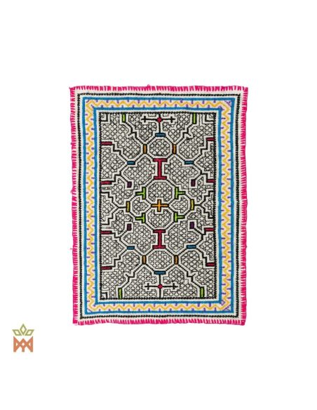 Shipibo-Dekotextil – Zehn Designs zur Auswahl – schwarz-weißes Labyrinth in farbigen Borten